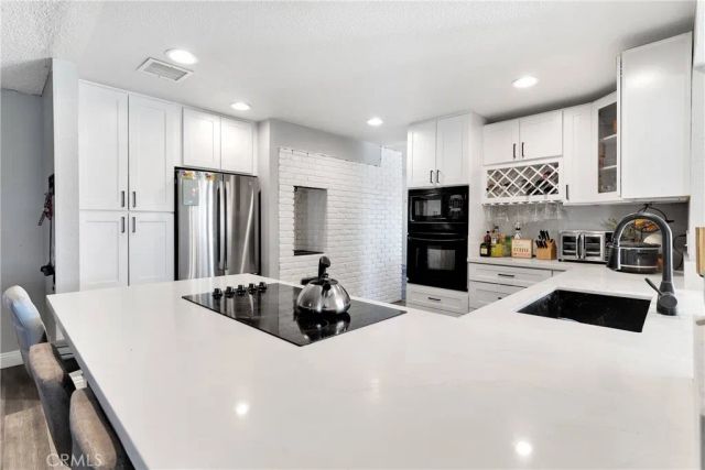 19949 Rimrock Road, Apple Valley, CA 92307