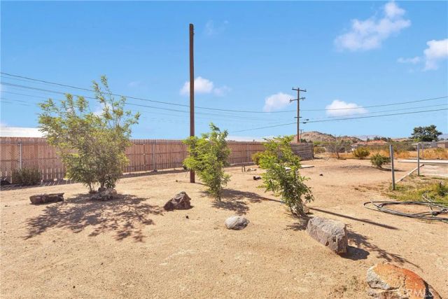 19949 Rimrock Road, Apple Valley, CA 92307