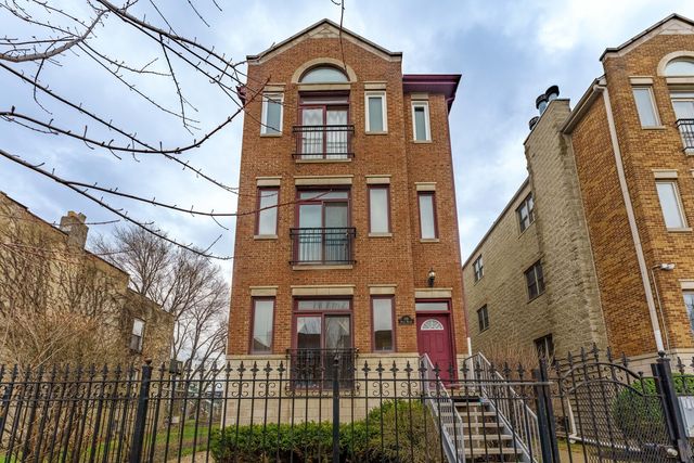 119 N Mozart Street 2, Chicago, IL 60612