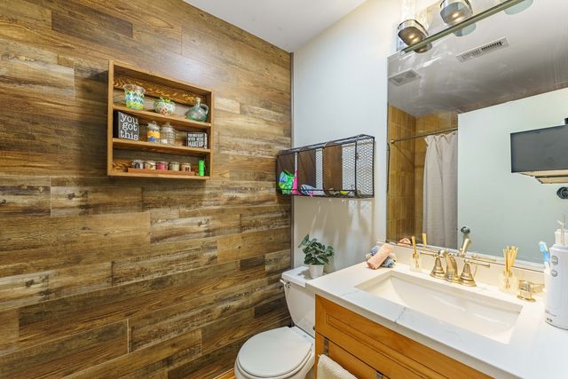 119 N Mozart Street 2, Chicago, IL 60612