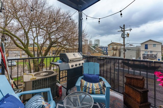 119 N Mozart Street 2, Chicago, IL 60612