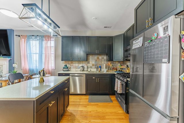 119 N Mozart Street 2, Chicago, IL 60612