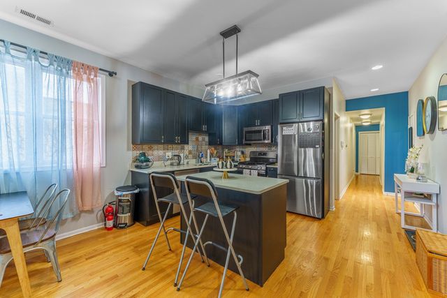 119 N Mozart Street 2, Chicago, IL 60612