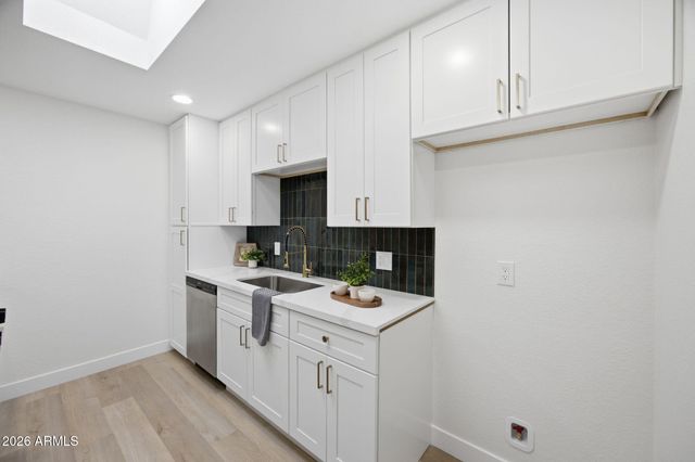 8855 N NEW WORLD Drive, Glendale, AZ 85302