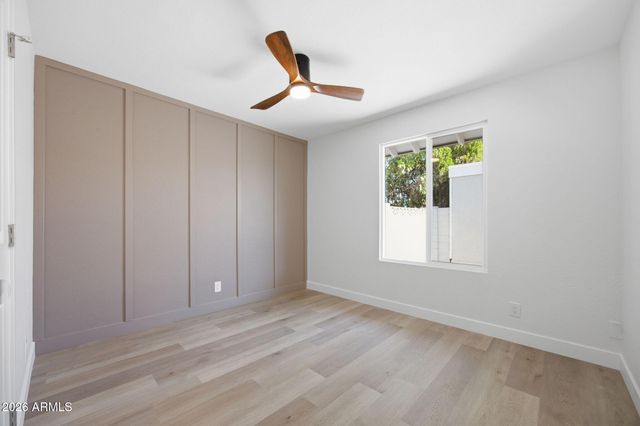 8855 N NEW WORLD Drive, Glendale, AZ 85302