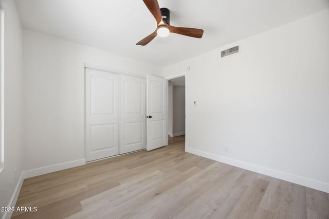 8855 N NEW WORLD Drive, Glendale, AZ 85302