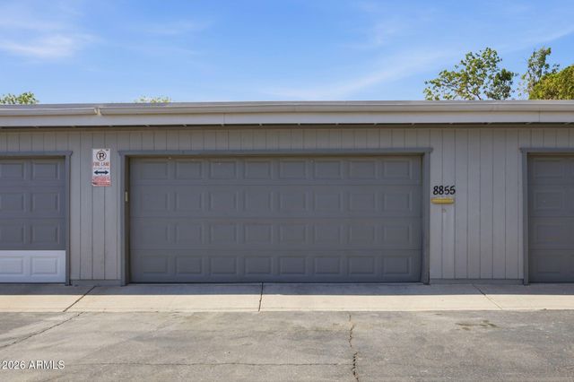 8855 N NEW WORLD Drive, Glendale, AZ 85302