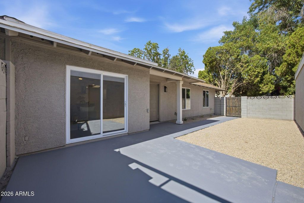 8855 N NEW WORLD Drive, Glendale, AZ 85302 — photo 4