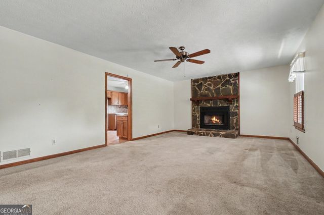 3125 FREEDOM Court, Douglasville, GA 30135