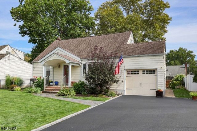 525 Princeton Rd, Linden City, NJ 07036