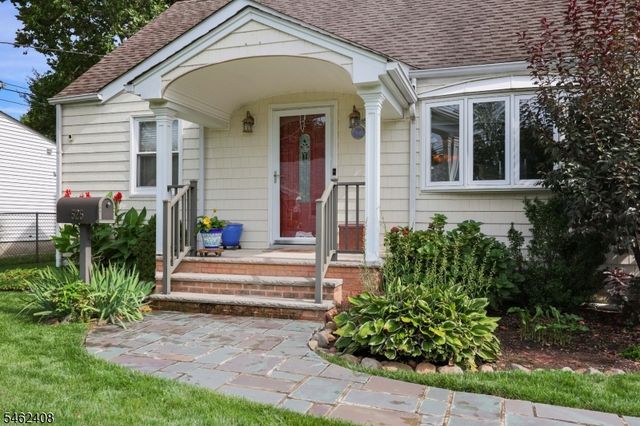 525 Princeton Rd, Linden City, NJ 07036