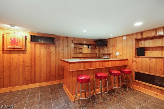 525 Princeton Rd, Linden City, NJ 07036