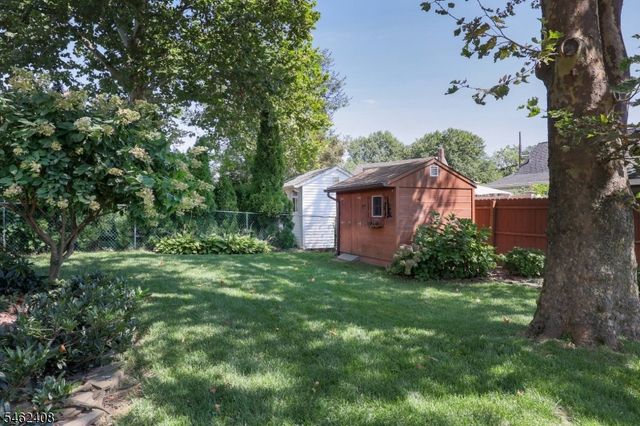 525 Princeton Rd, Linden City, NJ 07036