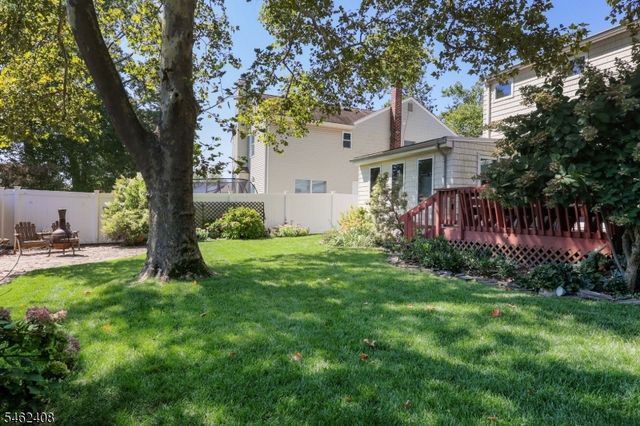 525 Princeton Rd, Linden City, NJ 07036