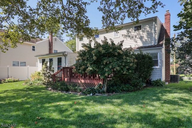 525 Princeton Rd, Linden City, NJ 07036