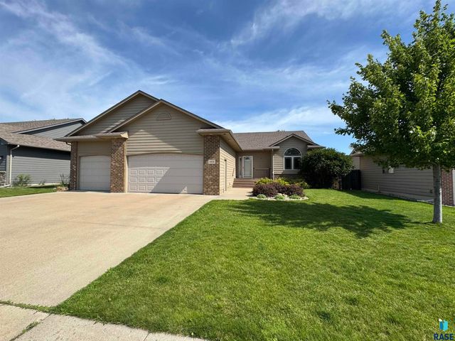 3908 W 89th St, Sioux Falls, SD 57108