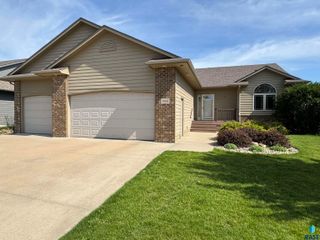 3908 W 89th St, Sioux Falls, SD 57108