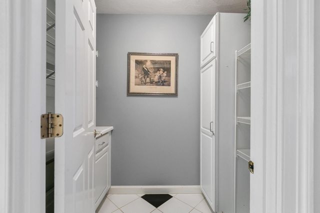 37 Brady Avenue, Salem, NH 03079