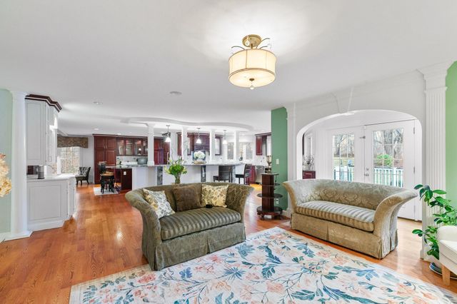 37 Brady Avenue, Salem, NH 03079