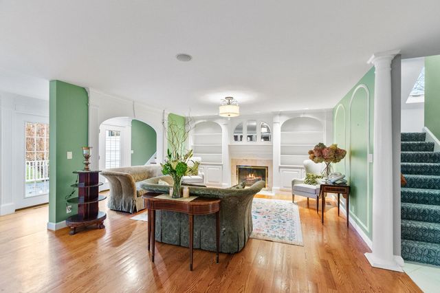 37 Brady Avenue, Salem, NH 03079