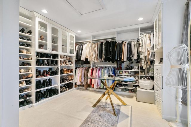 37 Brady Avenue, Salem, NH 03079