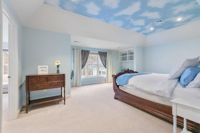 37 Brady Avenue, Salem, NH 03079