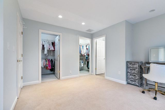 37 Brady Avenue, Salem, NH 03079