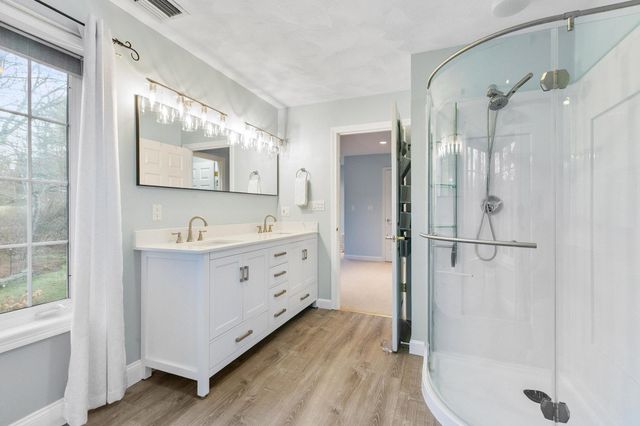 37 Brady Avenue, Salem, NH 03079