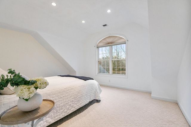 37 Brady Avenue, Salem, NH 03079