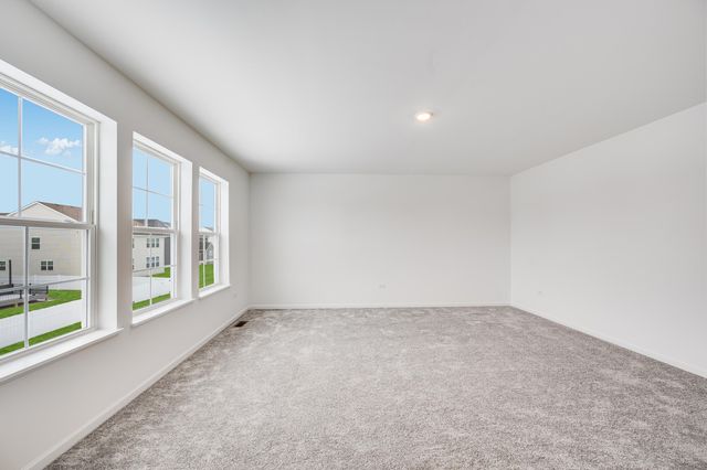 11224 Abigail Drive, Winfield, IN 46307