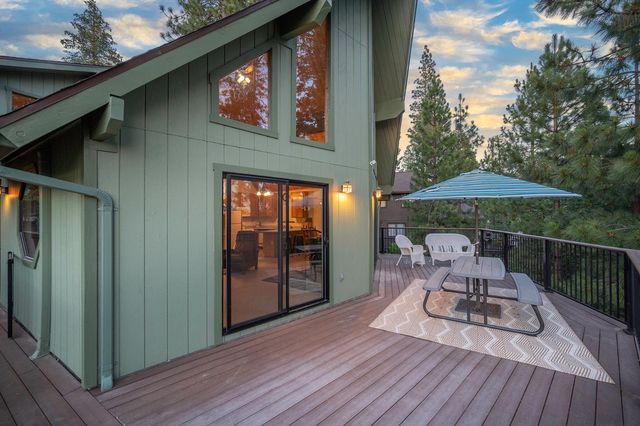 1302 Pebble Beach Way, Arnold, CA 95223