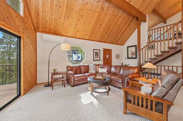 1302 Pebble Beach Way, Arnold, CA 95223