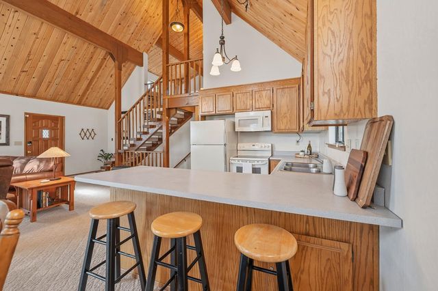 1302 Pebble Beach Way, Arnold, CA 95223