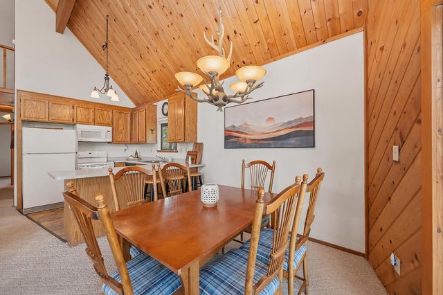 1302 Pebble Beach Way, Arnold, CA 95223