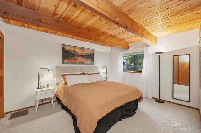1302 Pebble Beach Way, Arnold, CA 95223