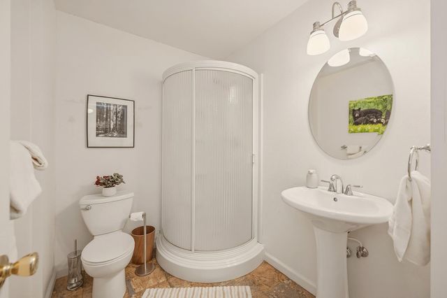 1302 Pebble Beach Way, Arnold, CA 95223