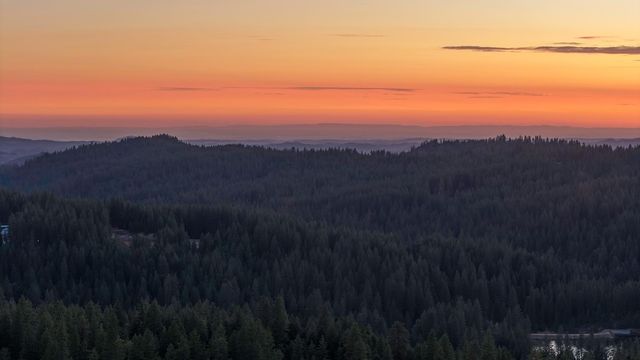 1302 Pebble Beach Way, Arnold, CA 95223