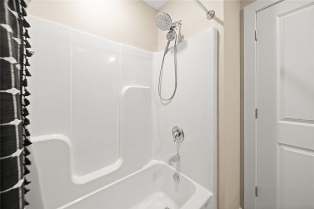 1400 5th Avenue, Gentry, AR 72734