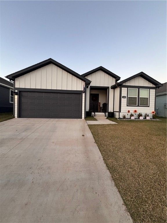 1400 5th Avenue, Gentry, AR 72734