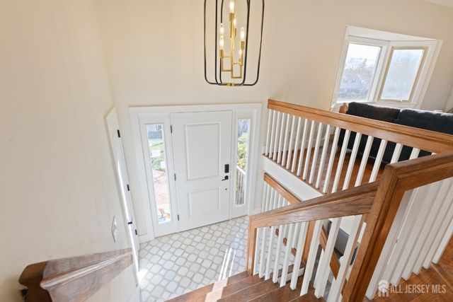 17 Wellington Road, East Brunswick, NJ 08816