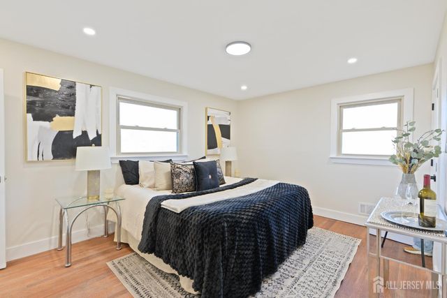 17 Wellington Road, East Brunswick, NJ 08816