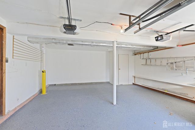 17 Wellington Road, East Brunswick, NJ 08816