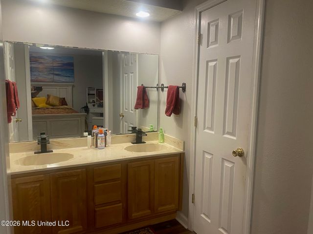 63737 N Diamondhead Drive, Diamondhead, MS 39525