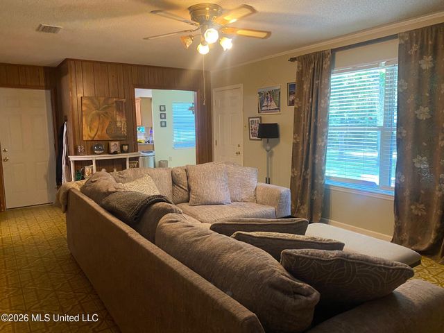 63737 N Diamondhead Drive, Diamondhead, MS 39525