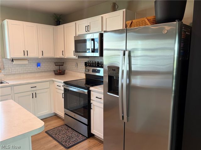 3731 Kirkham Drive, Norton, OH 44203