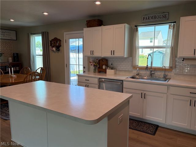 3731 Kirkham Drive, Norton, OH 44203