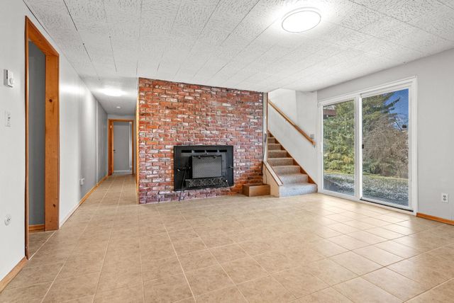 147 N LINDSEY St, Tekoa, WA 99033