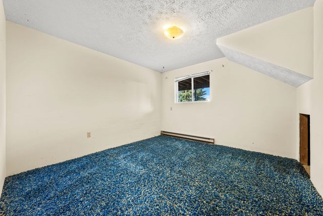 147 N LINDSEY St, Tekoa, WA 99033