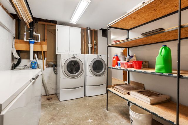 147 N LINDSEY St, Tekoa, WA 99033