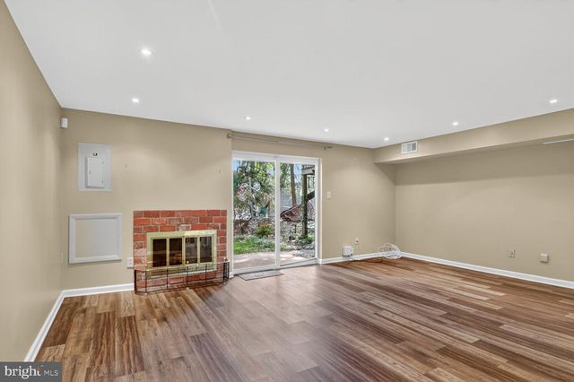 23 PENNY LN #23, Baltimore, MD 21209